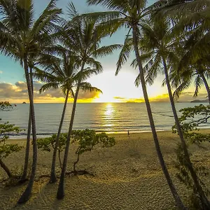 Marlin Waters Beachfront Palm Cove